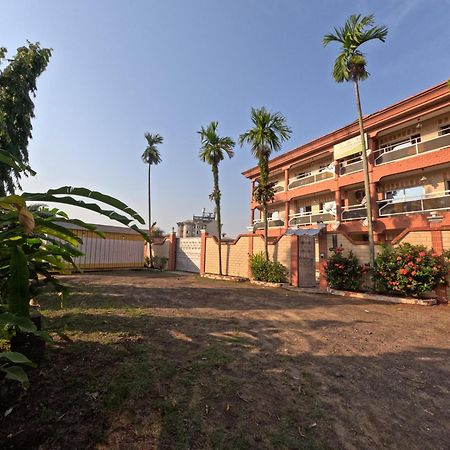 Residence Hoteliere Borel Denver Douala Exterior photo