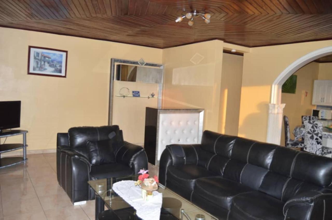 Residence Hoteliere Borel Denver Douala Exterior photo