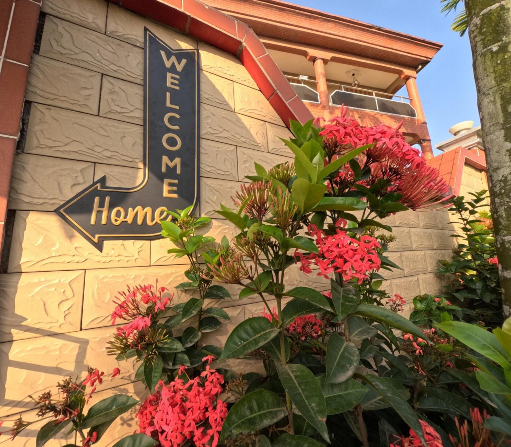 Residence Hoteliere Borel Denver Douala Exterior photo