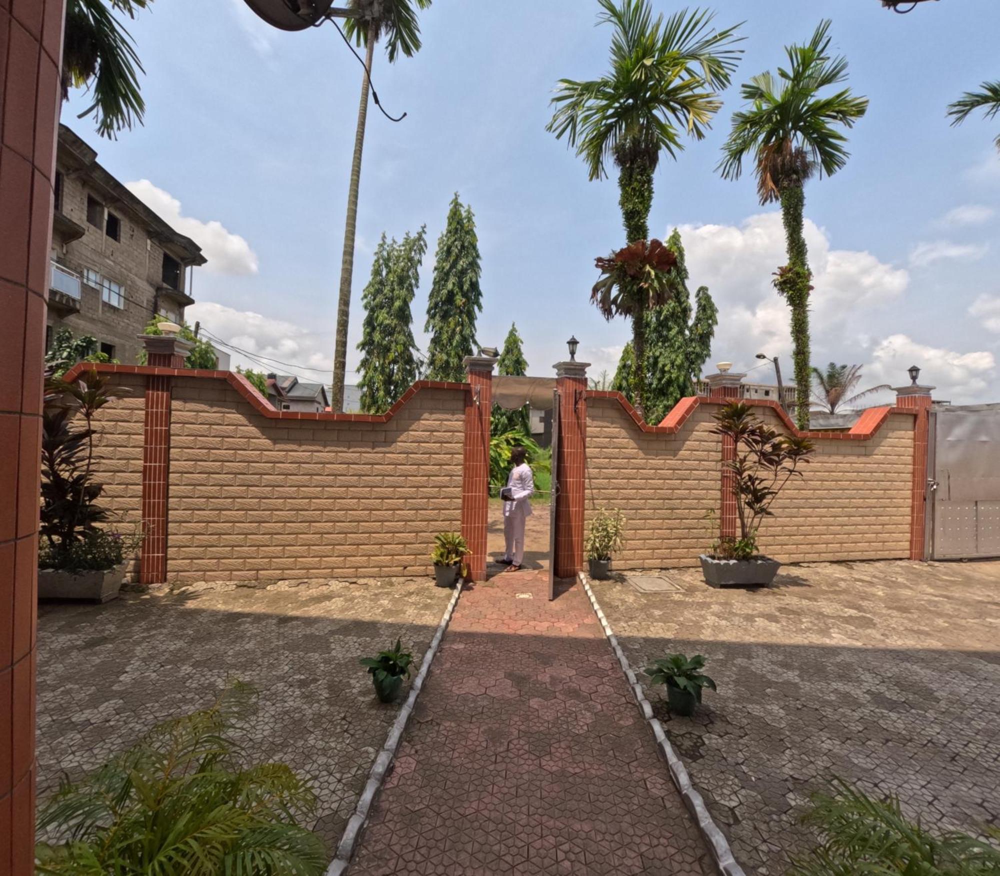 Residence Hoteliere Borel Denver Douala Exterior photo