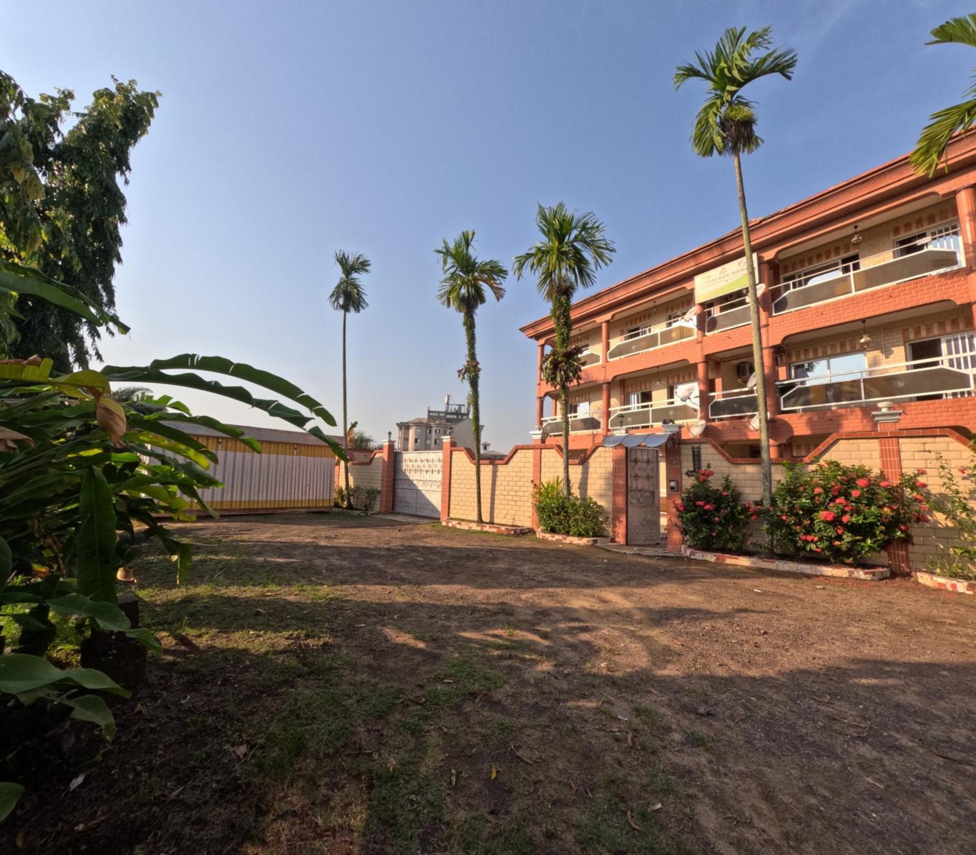 Residence Hoteliere Borel Denver Douala Exterior photo
